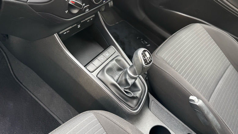 Hyundai i20 1.0T GDi 48V MHD SE Connect 5dr Petrol Hatchback